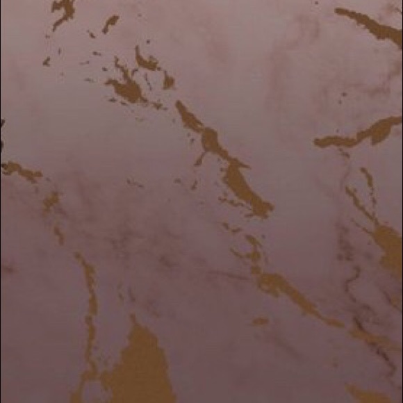 Meet your Posher, Lindsay - Picture 1 of 1